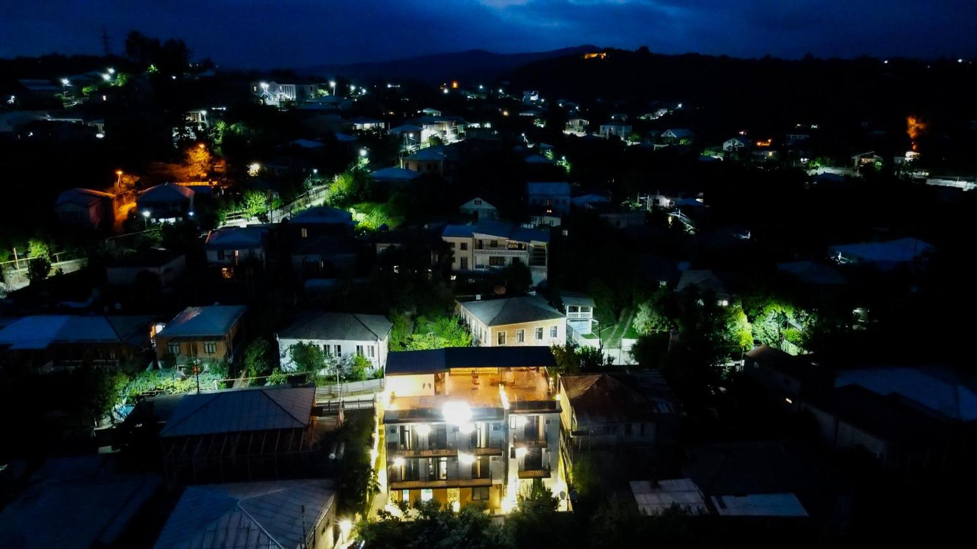 Hill Hotel Kutaisi Exteriör bild